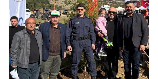 Bucak'ta Yeşeren Umutlar: Fidanlar Gelecek Nesiller İçin Toprağa
